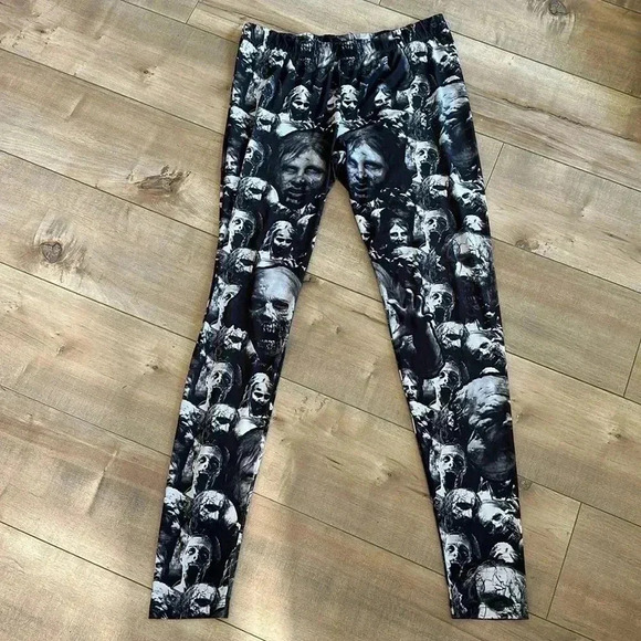 4/$25 Her Universe Walking Dead “Walker” Leggings Sz XL - Picture 2 of 4